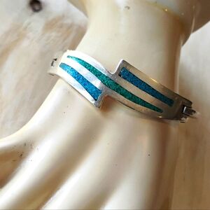 925 Sterling Vintage Mexico Turquoise Inlay Bypass Hooked Bangle Bracelet 6.5"